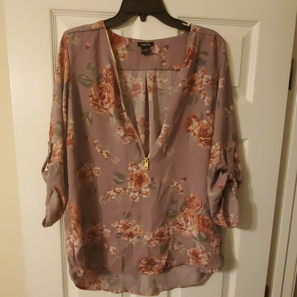 RUE21 FLORAL TOP